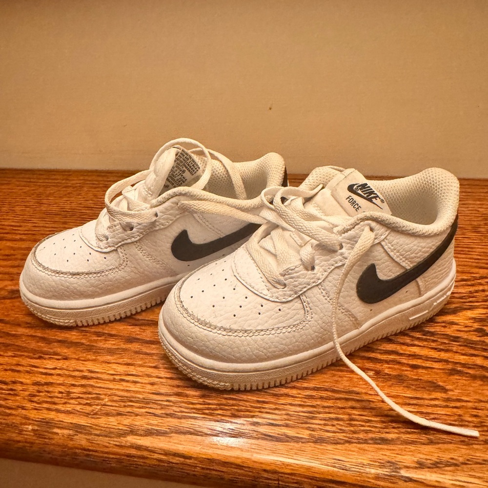 Nike Kids White and Black Sneakers